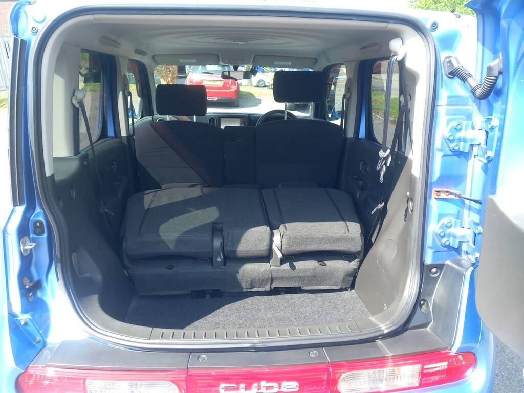 Nissan Cube 1.5 15G Glass Roof Fresh Import White #17
