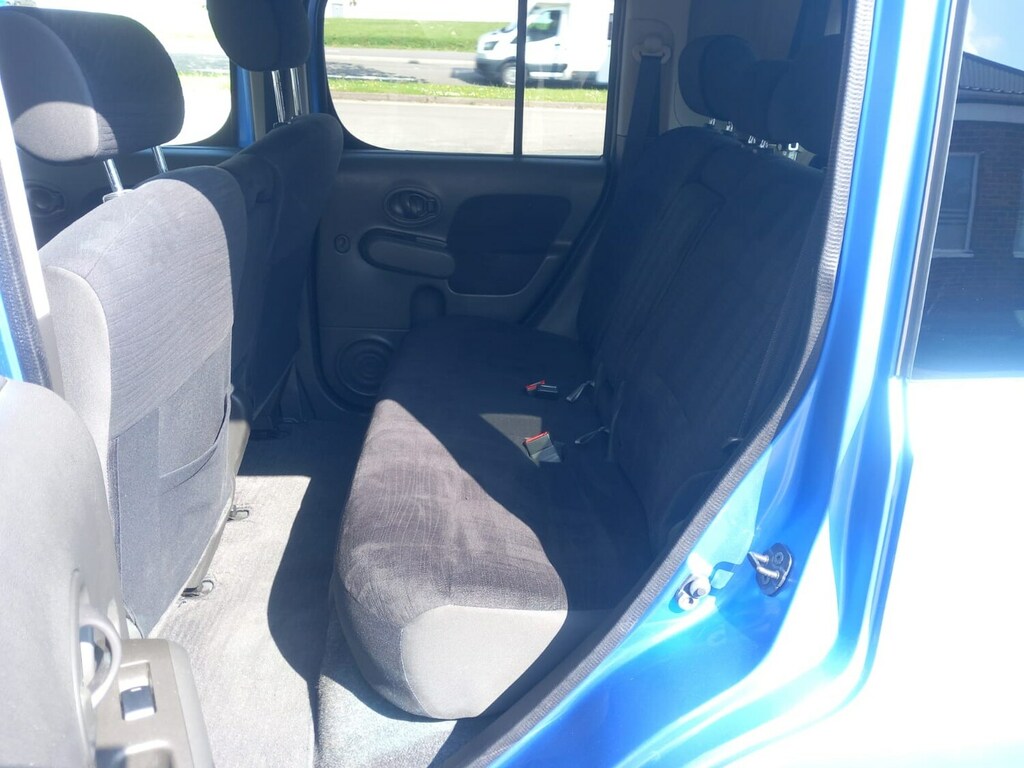 Nissan Cube 1.5 15G Glass Roof Fresh Import White #16