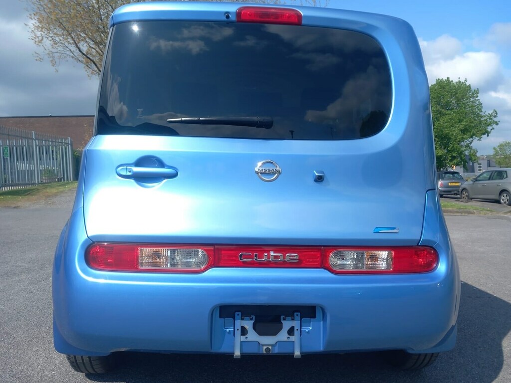 Nissan Cube 1.5 15G Glass Roof Fresh Import White #28