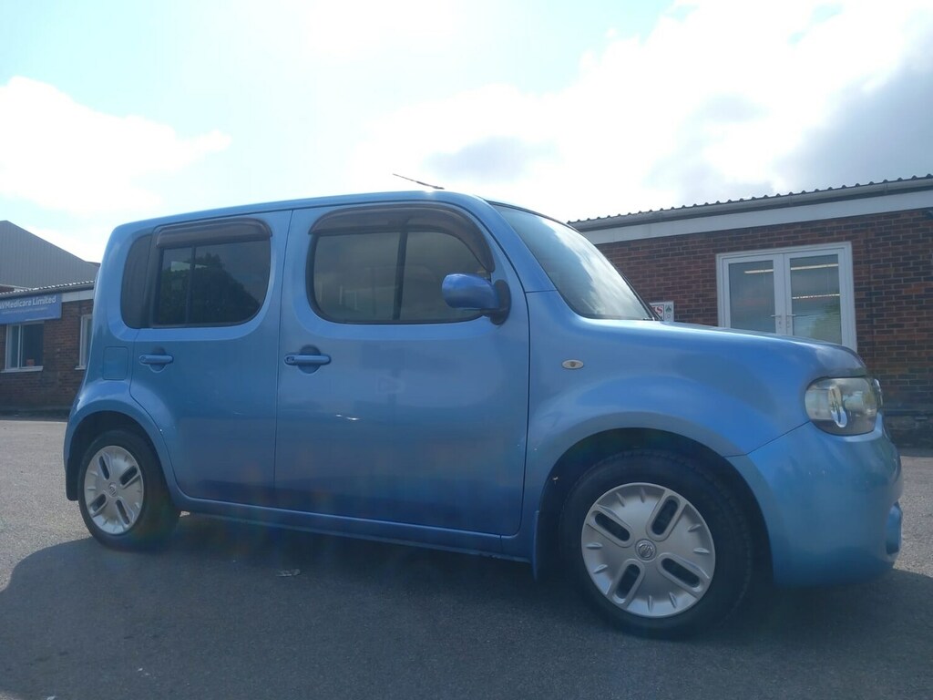 Nissan Cube 1.5 15G Glass Roof Fresh Import White #26