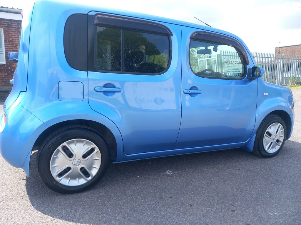 Nissan Cube 1.5 15G Glass Roof Fresh Import White #24