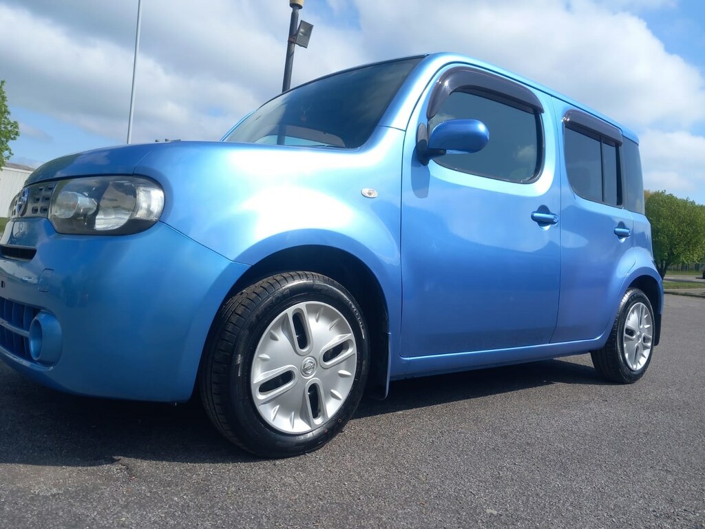 Nissan Cube 1.5 Blue