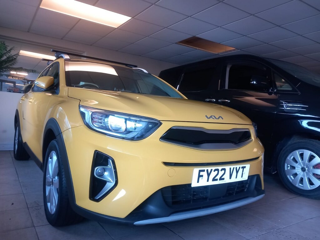 Kia Stonic 1.0T Gdi 99 2 Yellow
