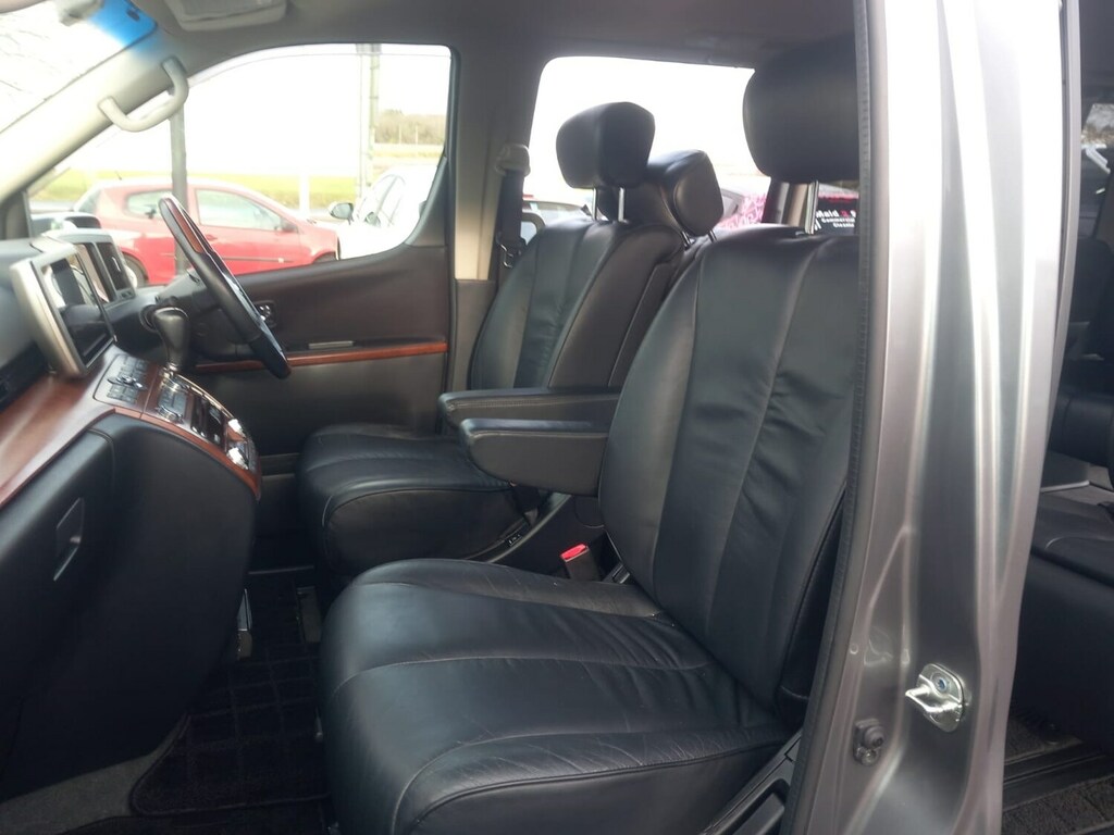 Nissan Elgrand 3.5 60,000 Miles Leather CT07PWX Silver #4