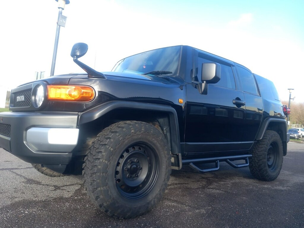 Toyota Land Cruiser 4.0 Black #2
