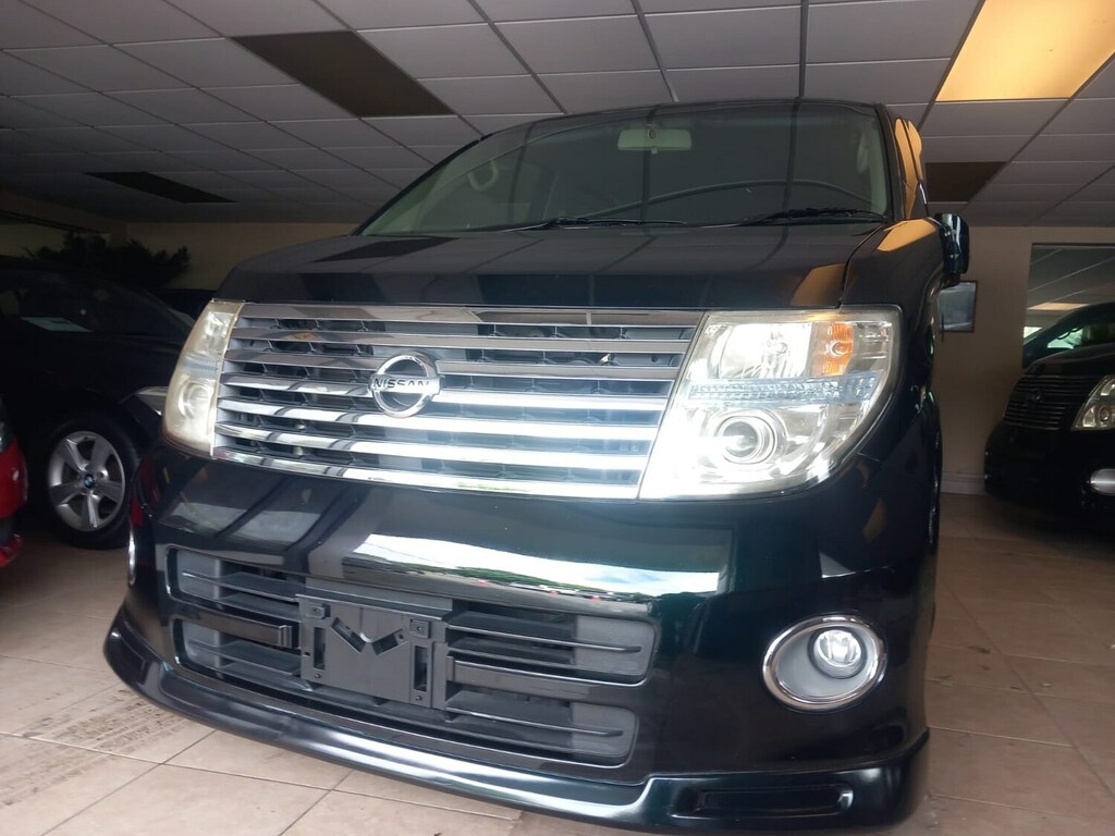 Nissan Elgrand 2.5 Only 49,000 Miles Black #2
