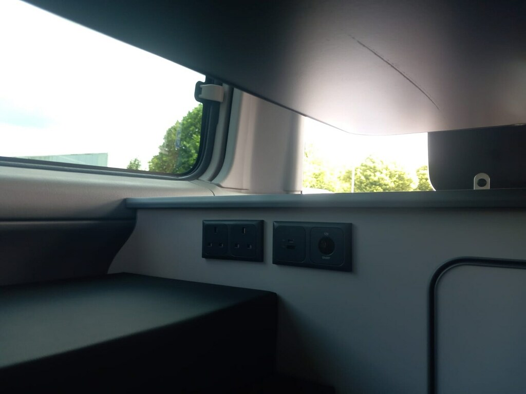 Mazda Bongo 2.5 Black #19