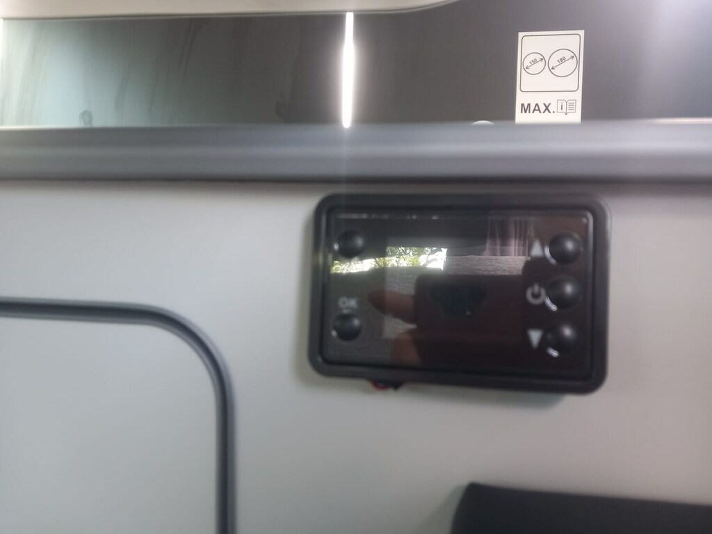 Mazda Bongo 2.5 Black #21