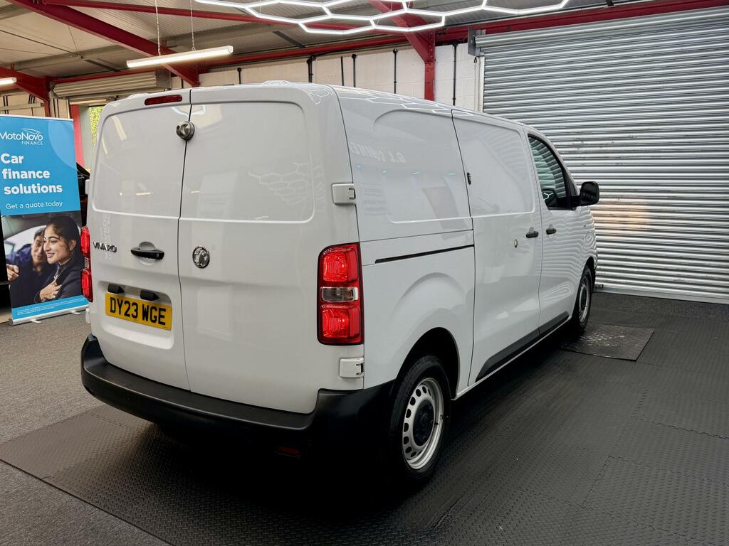 Vauxhall Vivaro Prime DY23WGE White #5