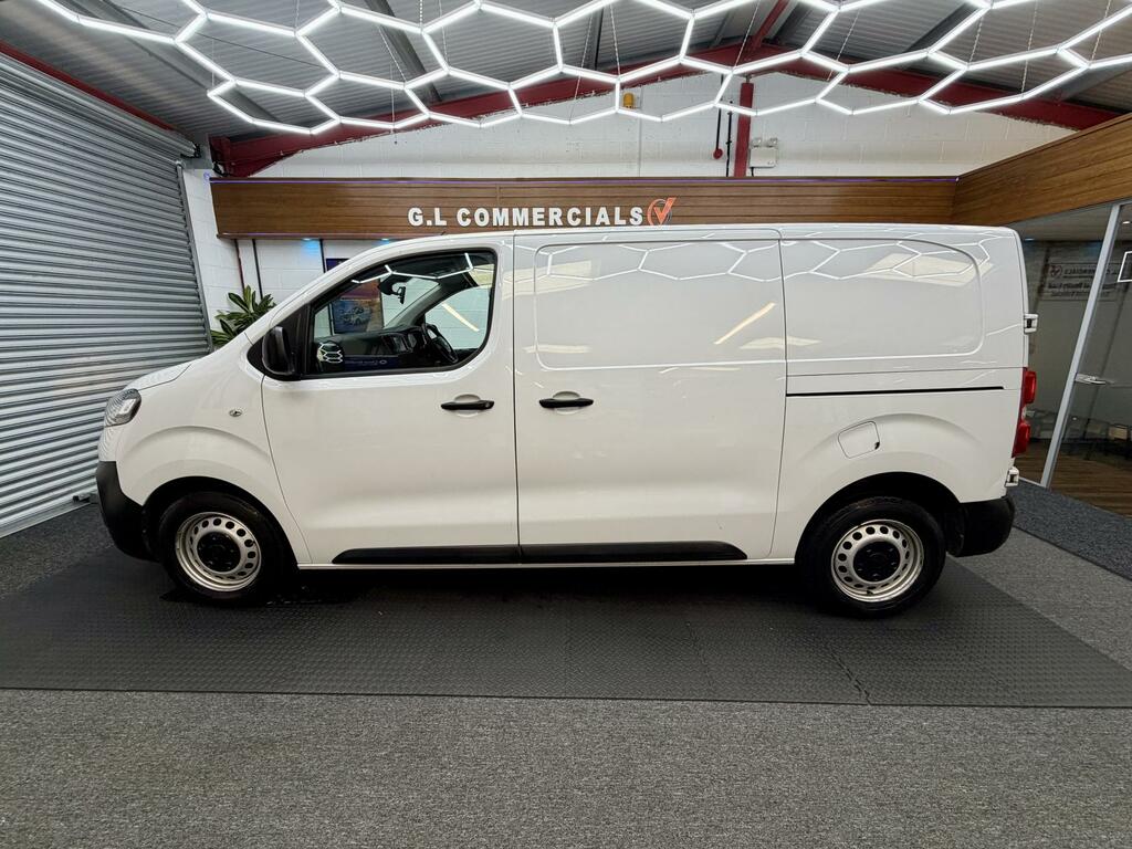 Vauxhall Vivaro 1.5 Turbo D 2900 Prime Panel Van 6Dr DV23BFL White #2