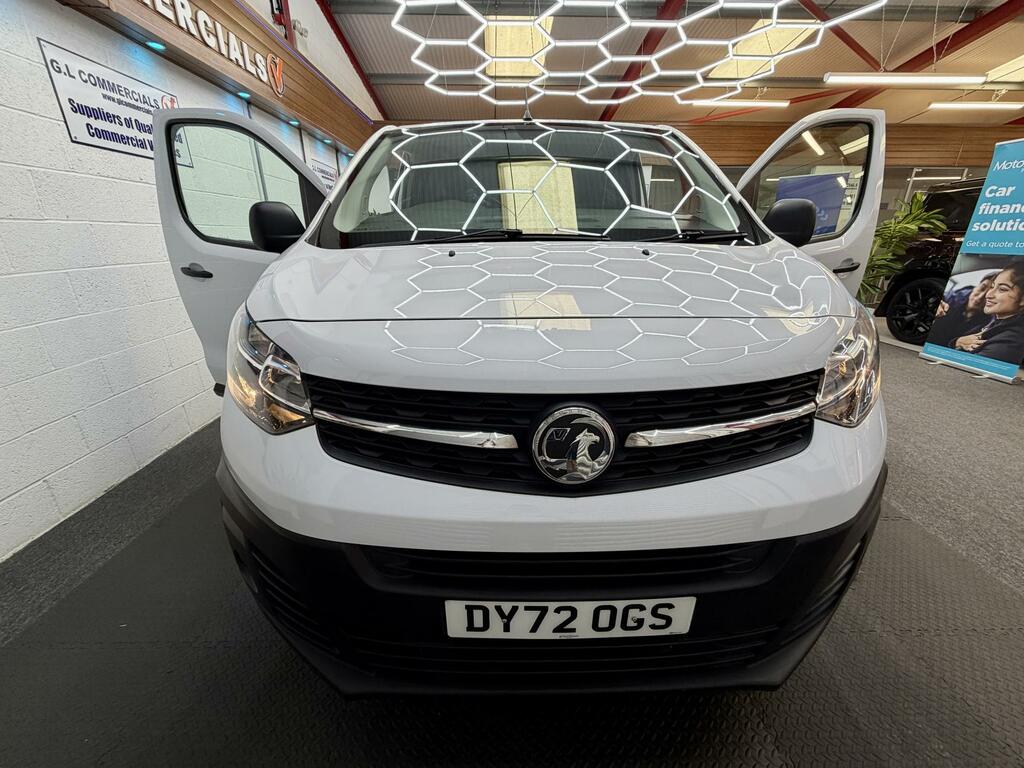 Vauxhall Vivaro 1.5 Turbo D 2900 Dynamic Panel Van 6Dr Manu White #3