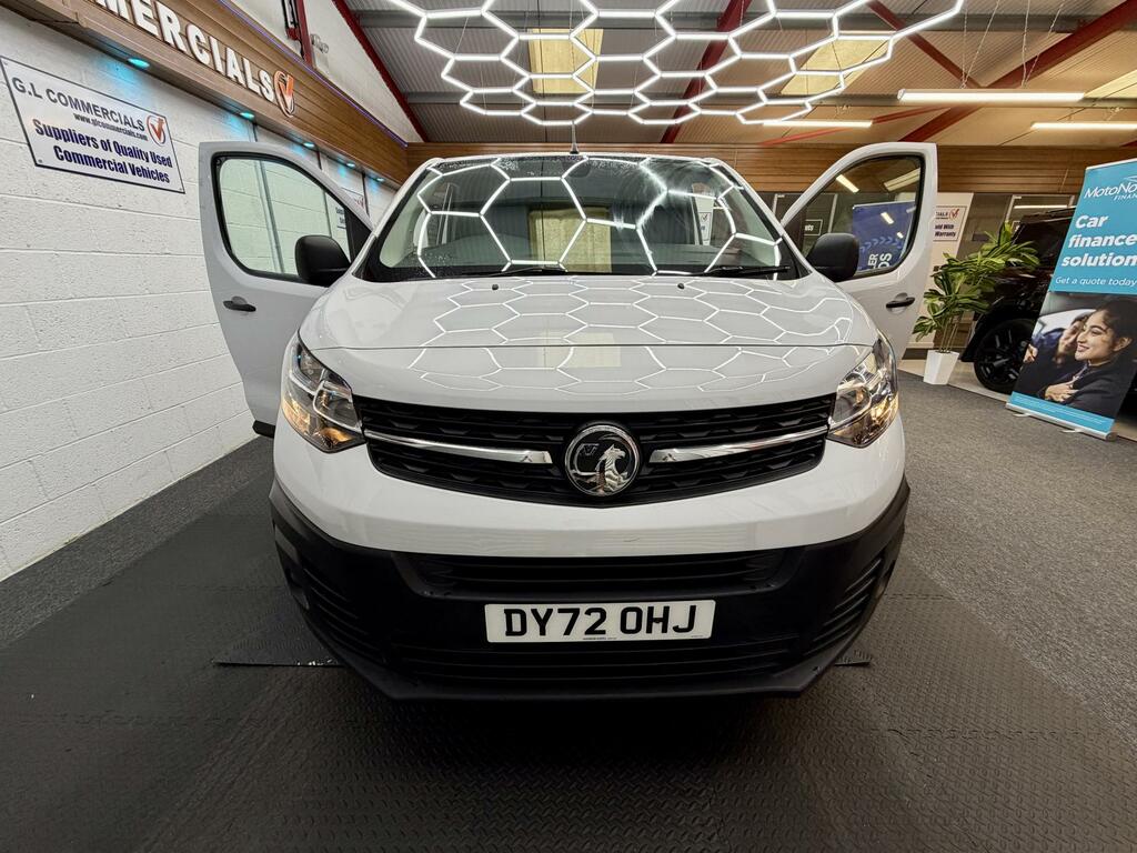 Vauxhall Vivaro 1.5 Turbo D 2900 Dynamic Panel Van 6Dr Manu DY72OHJ White #2