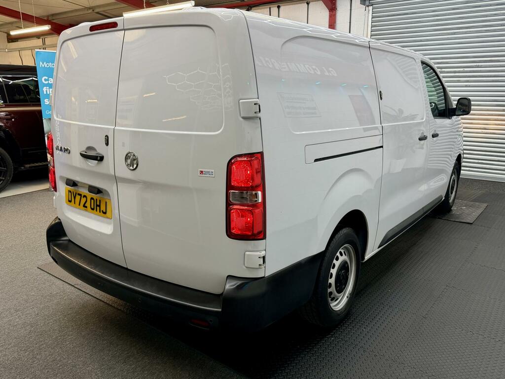 Vauxhall Vivaro 1.5 Turbo D 2900 Dynamic Panel Van 6Dr Manu White #5