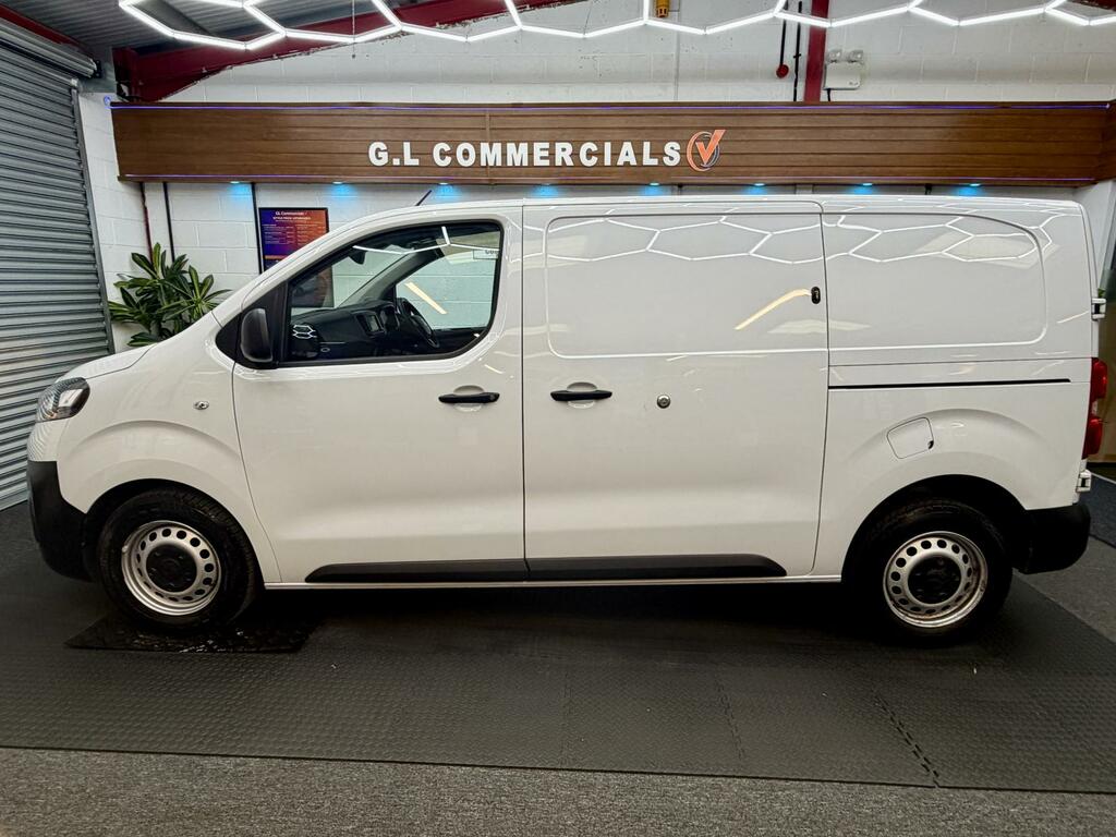 Vauxhall Vivaro 1.5 Turbo D 2900 Prime Panel Van 6Dr DV23YZF White #2