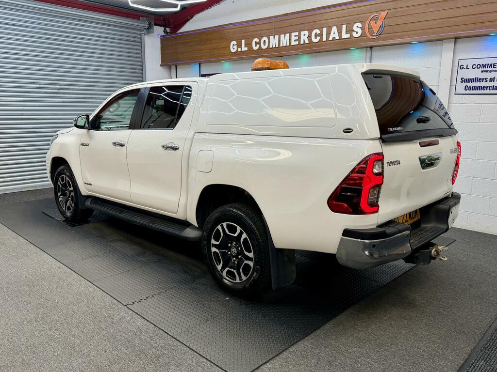 Toyota HILUX 2.4 D-4d Invincible Pickup Double Cab A White #3