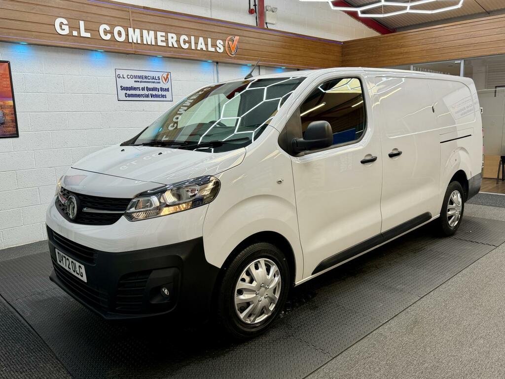 Vauxhall Vivaro Dynamic White