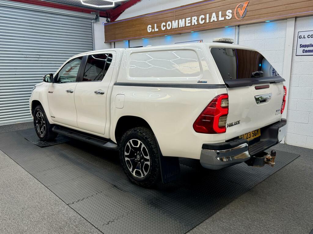 Toyota HILUX 2.4 D-4d Invincible Pickup Double Cab A FL23SGY White #4