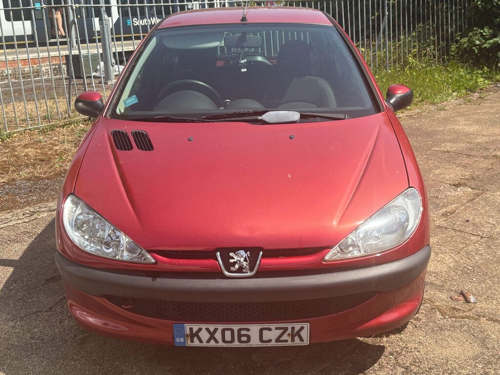 Peugeot 206 1.4 Urban Red #2