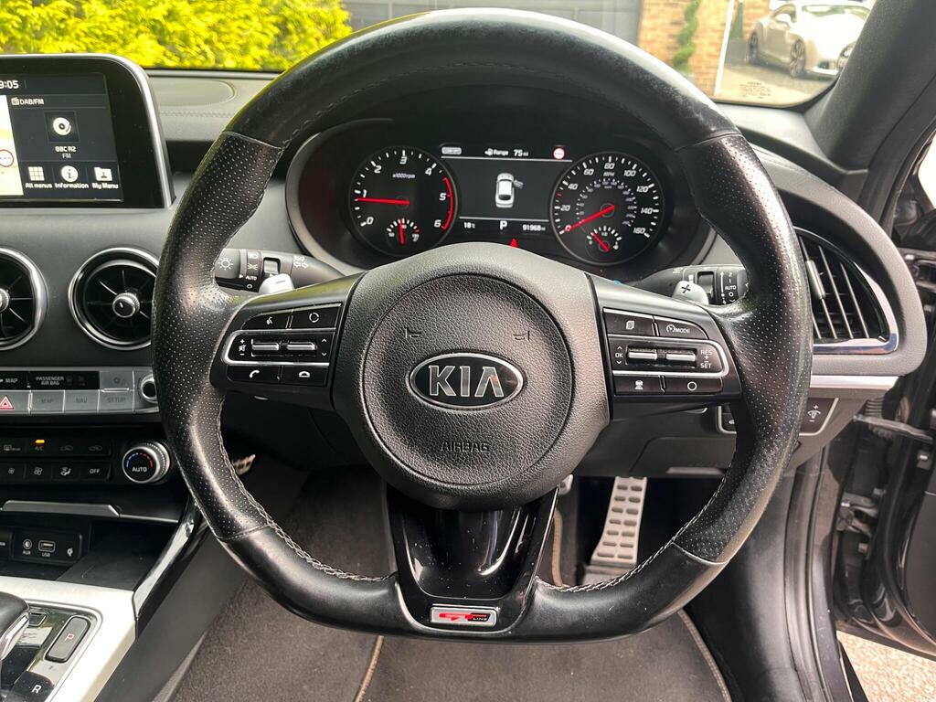 Kia Stinger Saloon Red #25