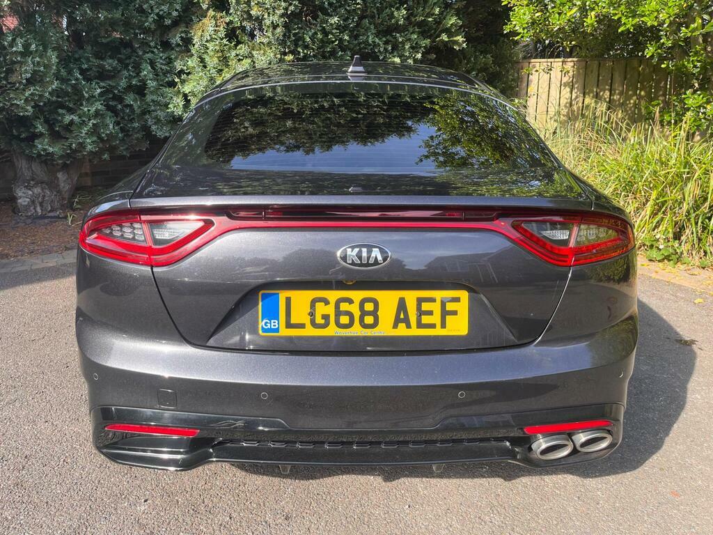 Kia Stinger Saloon Red #10