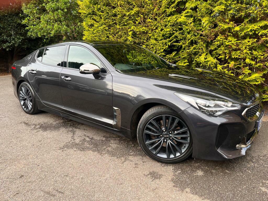 Kia Stinger Saloon Red #18
