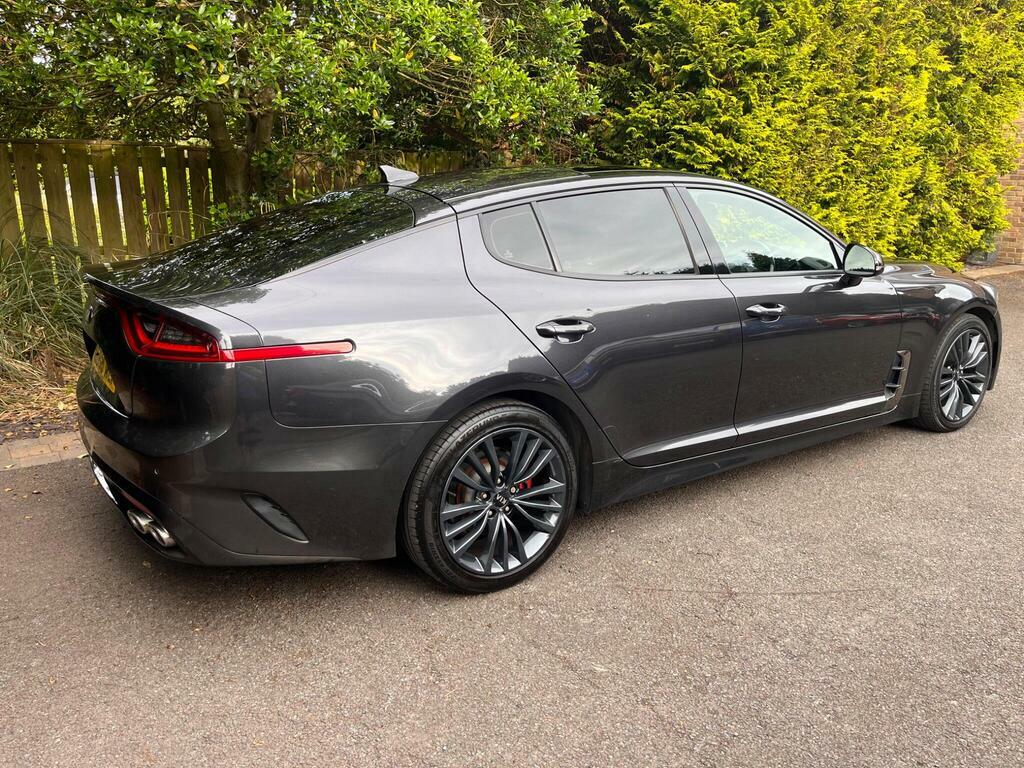 Kia Stinger Saloon Red #14