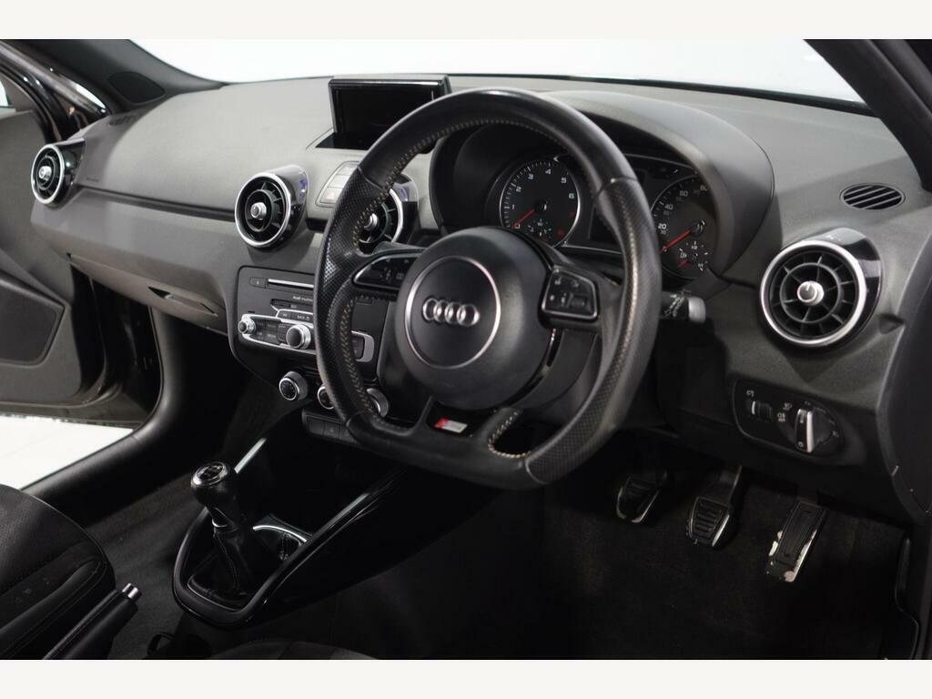 Audi A1 1.6 Tdi Black Edition Black #10