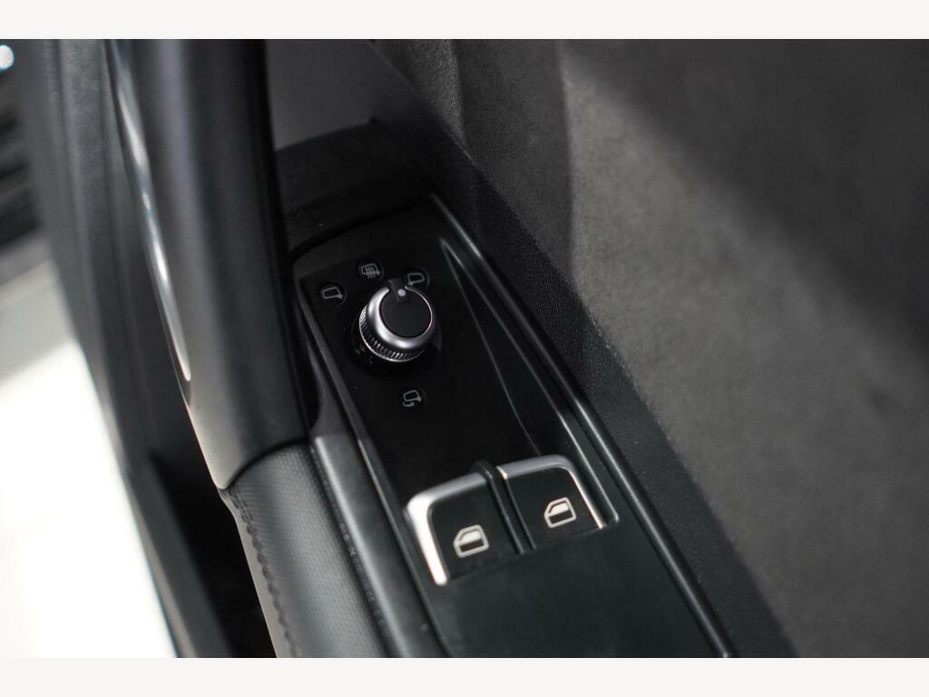 Audi A1 1.6 Tdi Black Edition Black #19