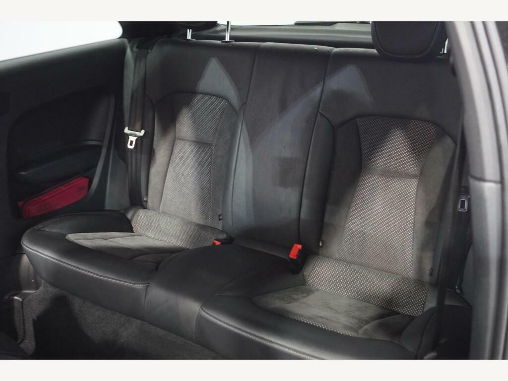 Audi A1 1.6 Tdi Black Edition Black #8