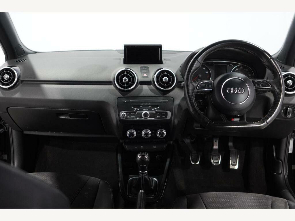 Audi A1 1.6 Tdi Black Edition Black #11