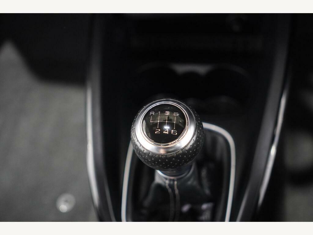 Audi A1 1.6 Tdi Black Edition Black #17