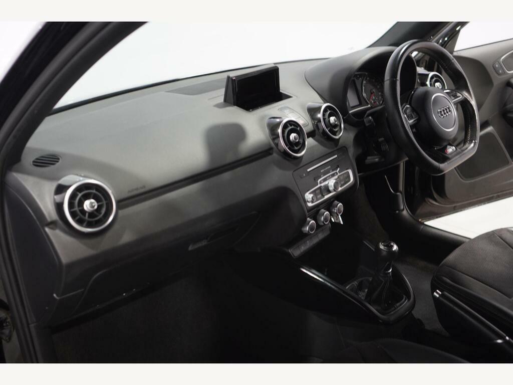 Audi A1 1.6 Tdi Black Edition Black #12
