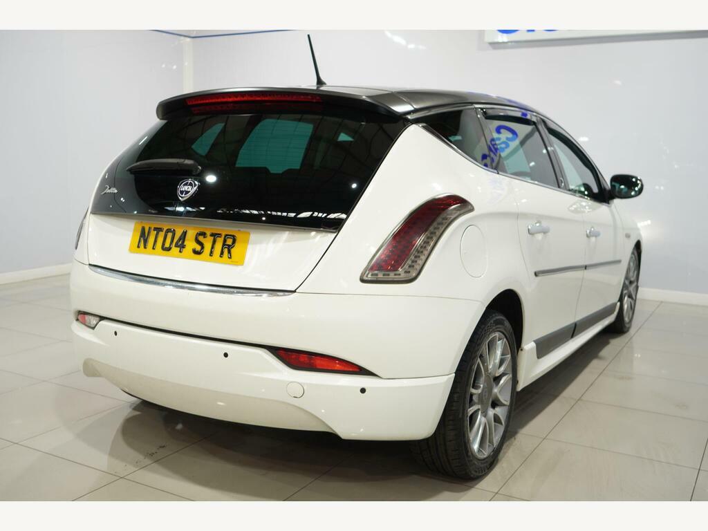Chrysler Delta M-jet Se 5-Door White #7