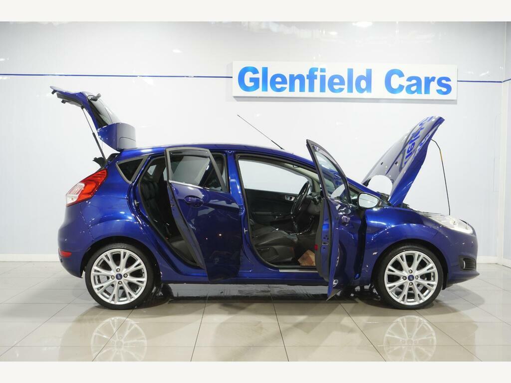 Ford Fiesta Hatchback Black #10