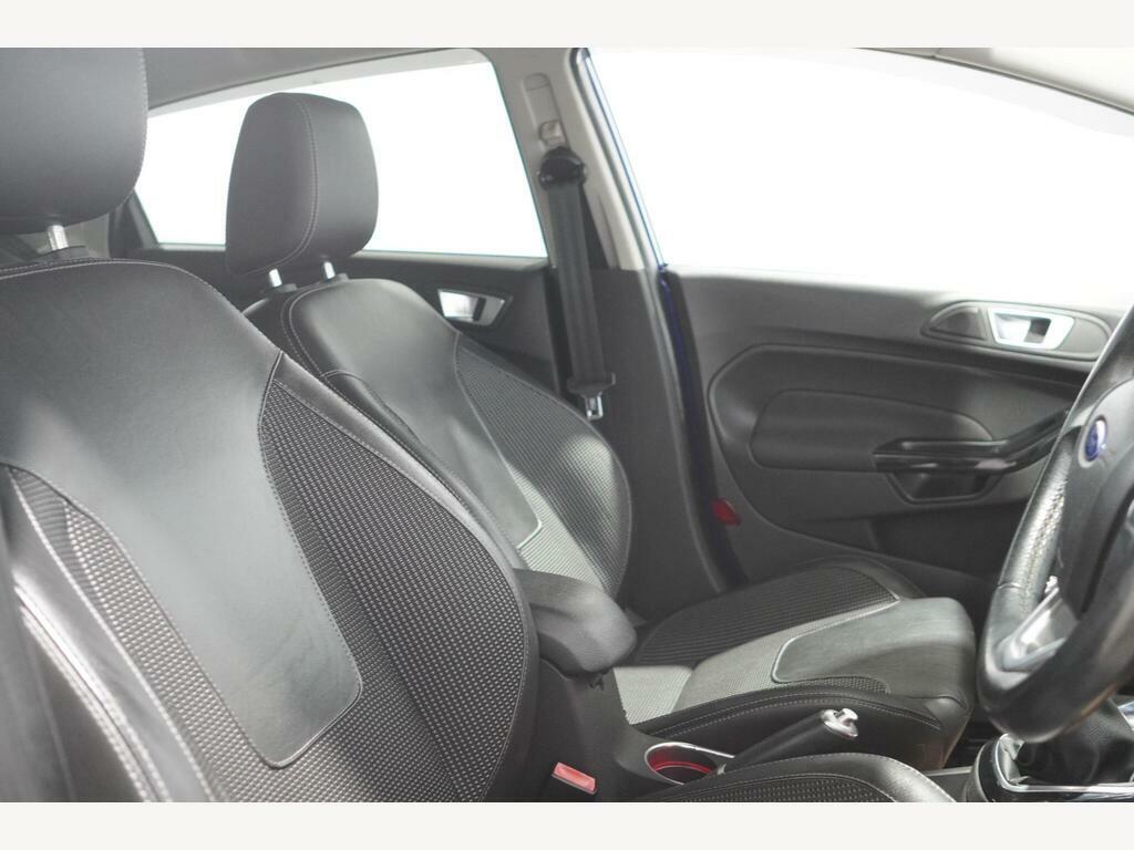 Ford Fiesta Hatchback Black #15