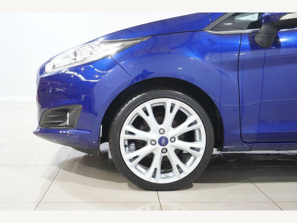 Ford Fiesta Hatchback Black #20