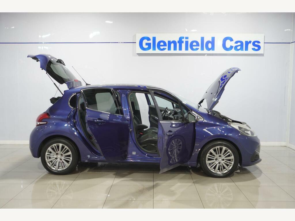 Peugeot 208 1.2 Active Silver #26