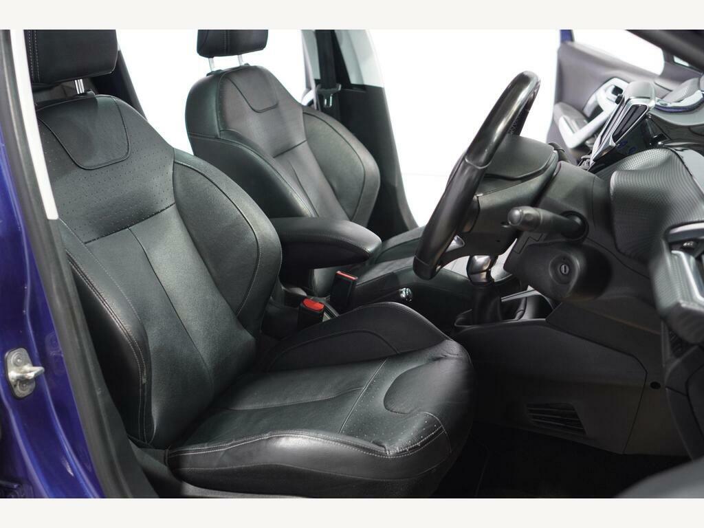 Peugeot 208 1.2 Active Silver #9