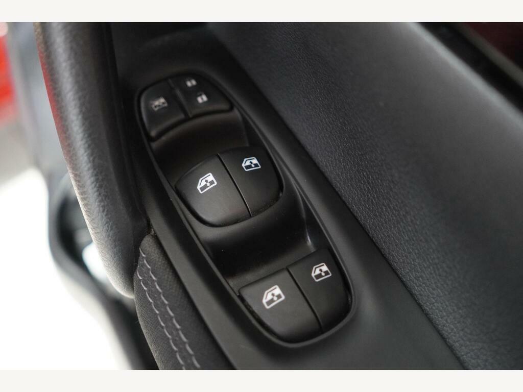 Nissan Qashqai Acenta Silver #19