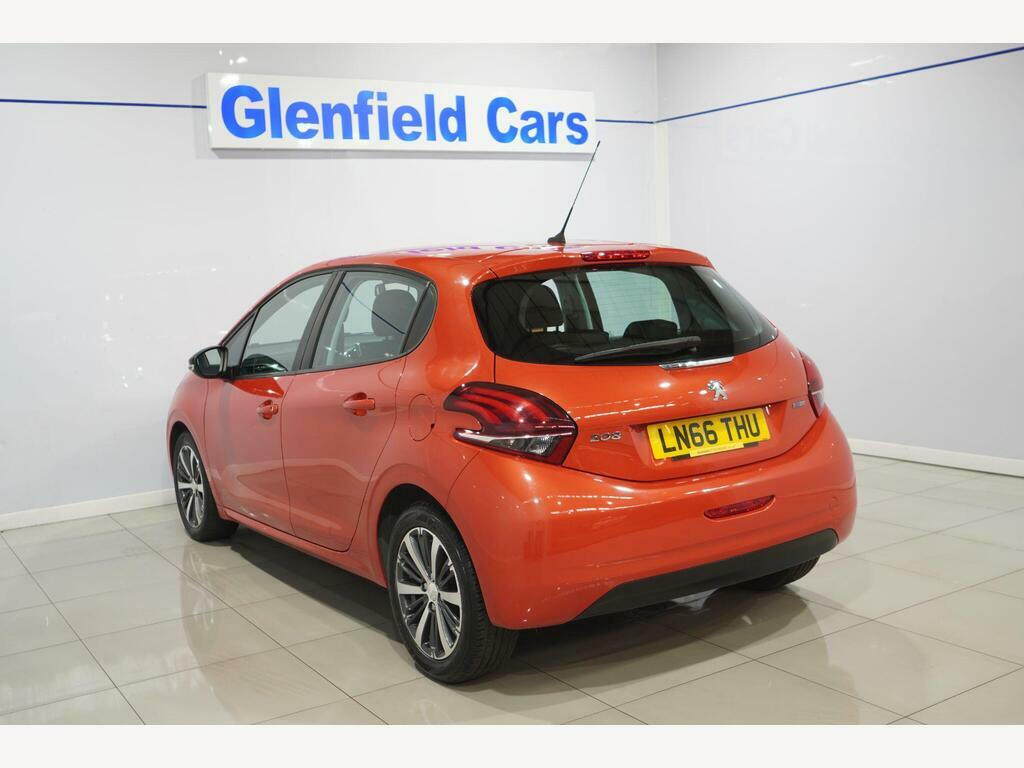 Peugeot 208 Puretech Active White #25