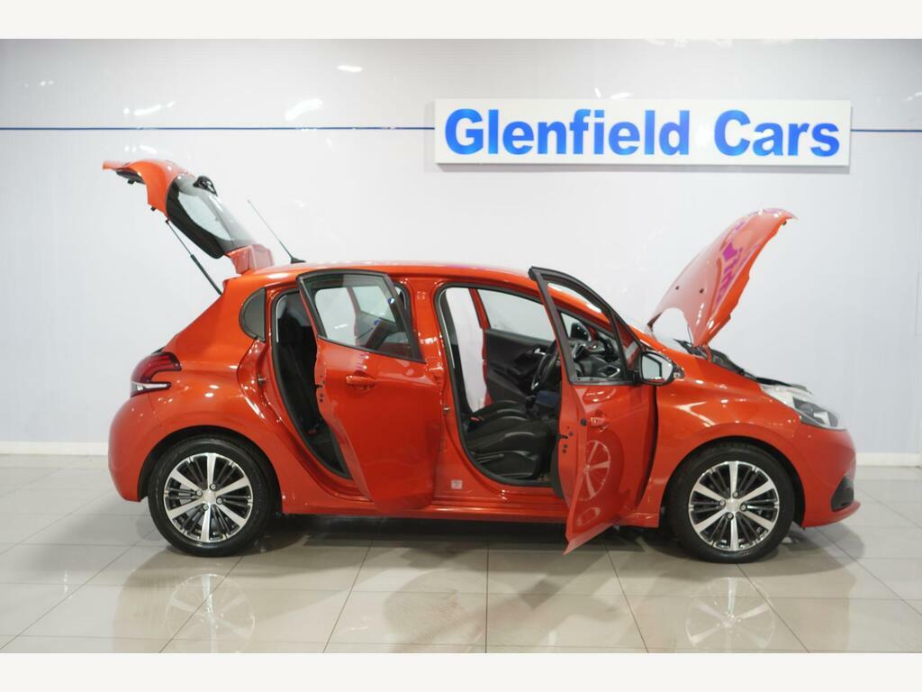 Peugeot 208 Puretech Active White #23