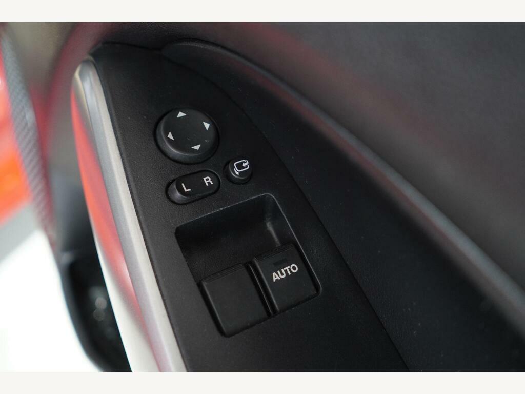Mazda 2 1.3 Colour Edition White #15