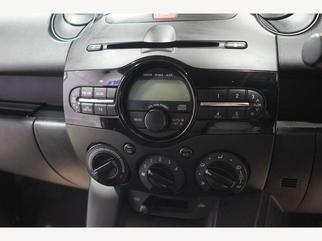 Mazda 2 1.3 Colour Edition White #14