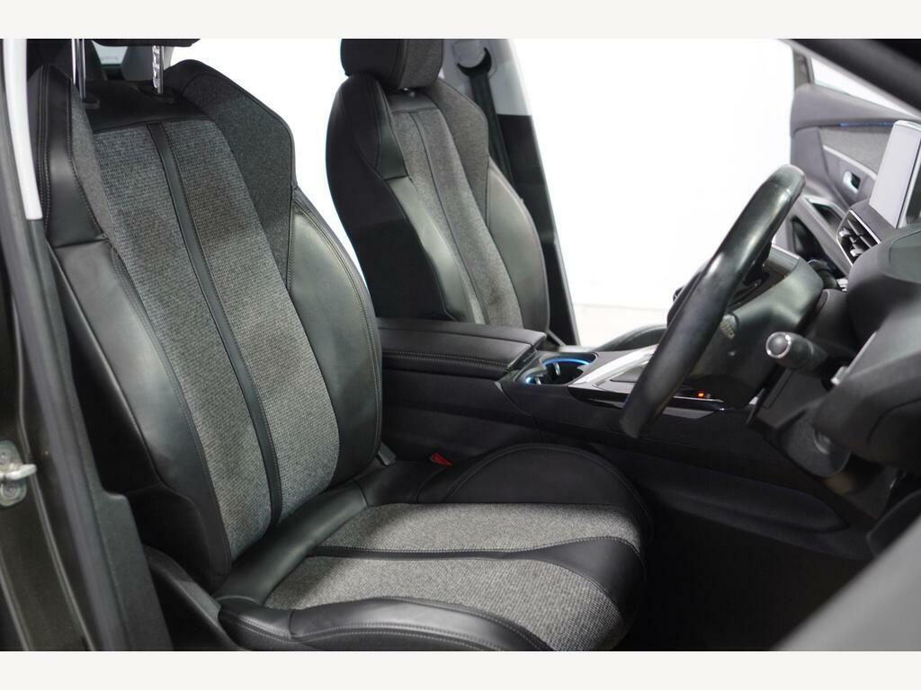 Peugeot 3008 1.2 Puretech Active Red #8