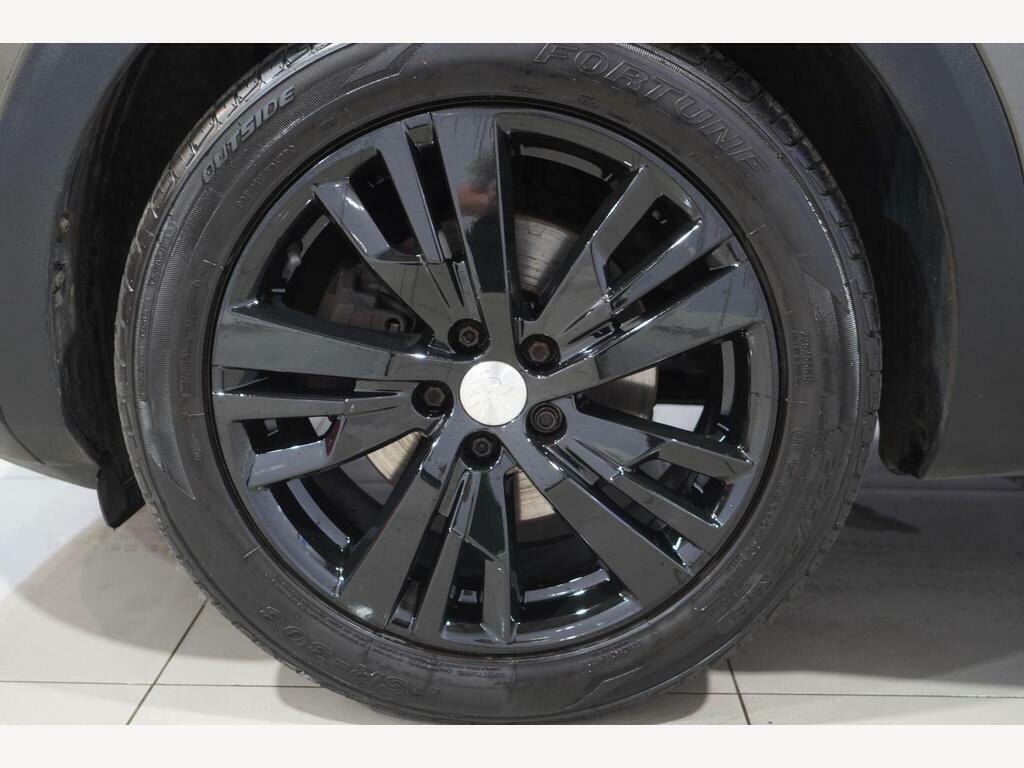 Peugeot 3008 1.2 Puretech Active Red #27