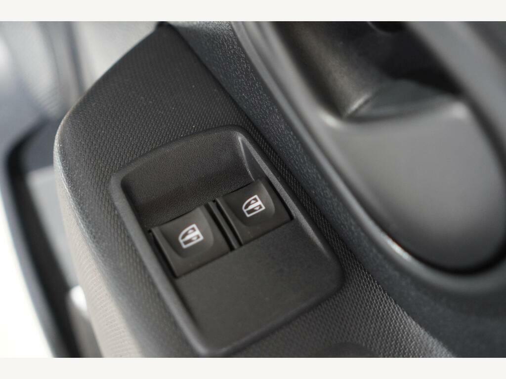 Dacia Sandero 0.9 Tce Comfort White #15