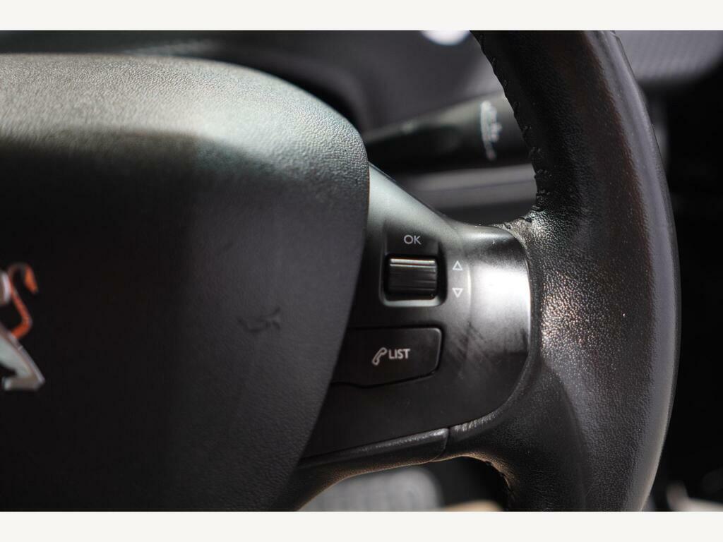 Peugeot 2008 1.2 Puretech Allure Eat Euro 6 Ss Grey #16