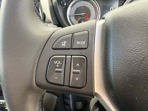 Suzuki SX4 S Cross Motion White #22