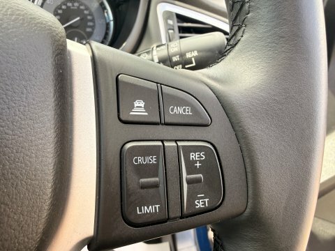 Suzuki SX4 S Cross Motion White #24