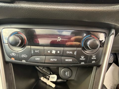 Suzuki SX4 S Cross Motion White #36